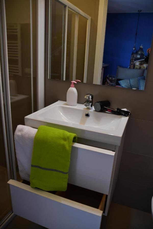 Smile Accomodation Winter Time Appartement Aosta Buitenkant foto